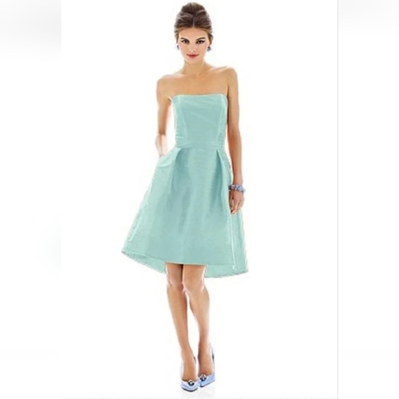 ALFRED SUNG Dresses & Skirts - Alfred Sung Seaside Blue Strapless Midi Evening Dress. Size 6